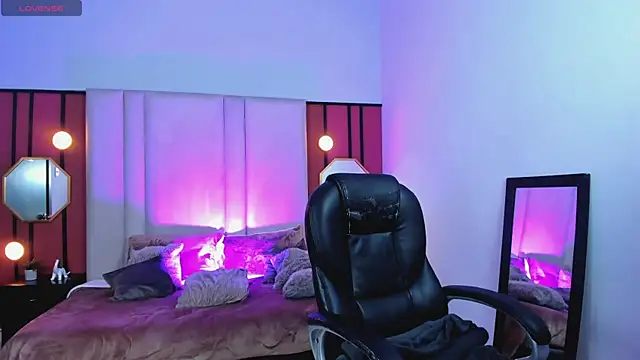 GraceElizabeth  online show from March 2025 09:00:02 PM