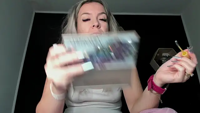 Alesys69 online show from December 2025 10:18:02 PM