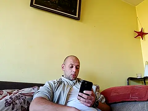 Snapshot of Flakka95 chatting on October 2025 11:22:02 AM Flakka95 online show from October 2025 11:22:02 AM