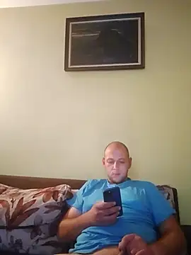 Snapshot of Flakka95 chatting on November 2025 04:14:01 AM Flakka95 online show from November 2025 04:14:01 AM