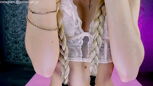 Snapshot of Akilla_Queen chatting on November 2025 01:44:01 AM Akilla Queen online show from November 2025 01:44:01 AM