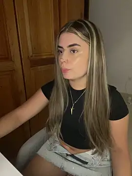 Miss valeriaa online show from November 2025 10:44:02 PM