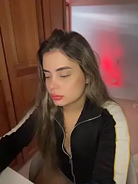 Miss valeriaa online show from April 2026 10:01:02 PM