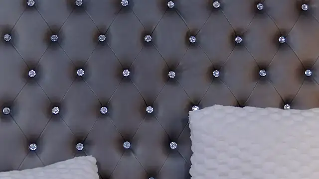 IsabelleEthan online show from February 2025 12:29:01 PM