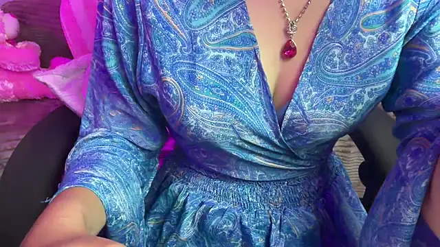 Queen Angelena online show from March 2026 02:15:01 AM