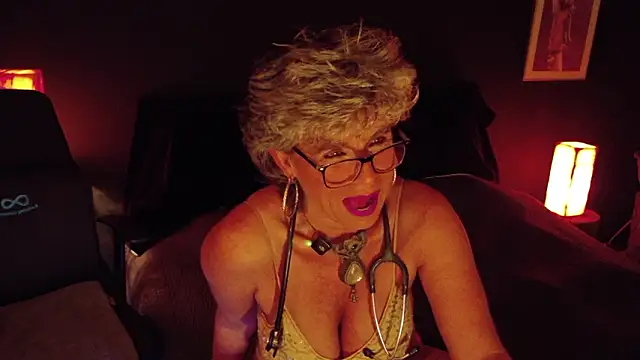 milfettefab online show from February 2026 12:40:02 AM