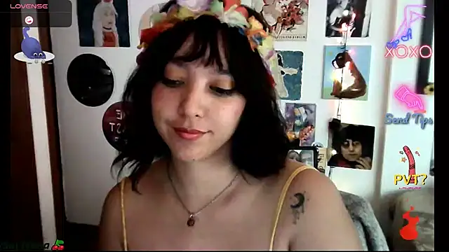 soynanabela28 online show from December 2024 09:12:01 PM