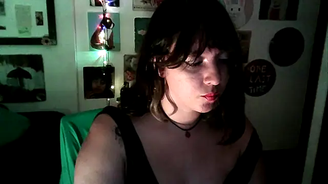 soynanabela28 online show from March 2025 01:32:02 AM