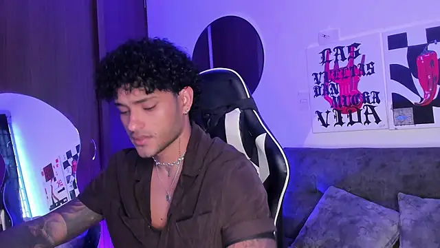 Alessandro Vanni online show from February 2026 10:33:01 PM