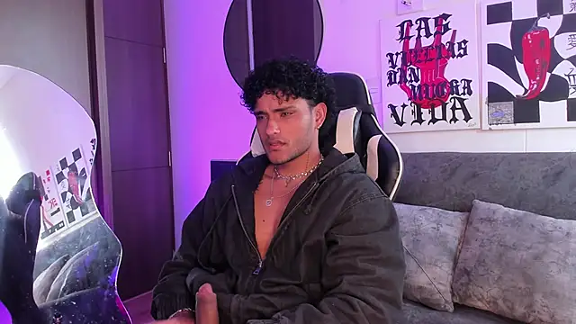 Alessandro Vanni online show from March 2026 01:28:01 PM