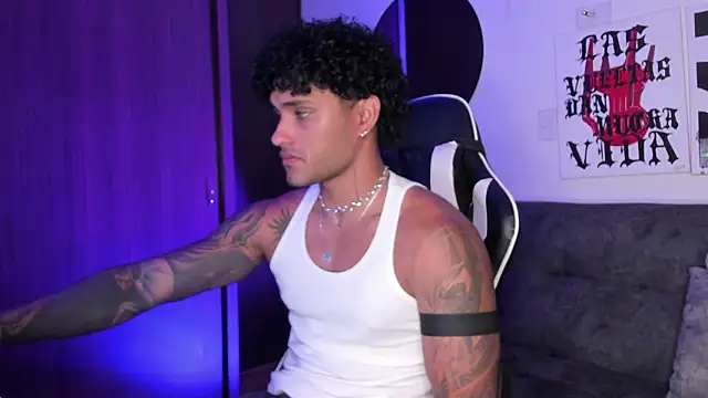 Alessandro Vanni online show from March 2026 01:34:02 AM