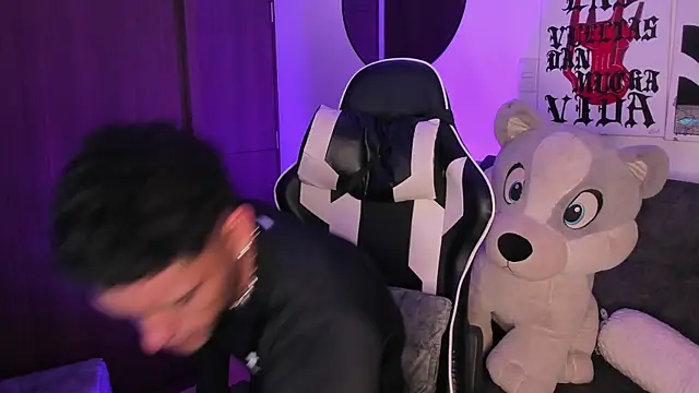 Alessandro Vanni online show from July 2026 02:24:02 AM
