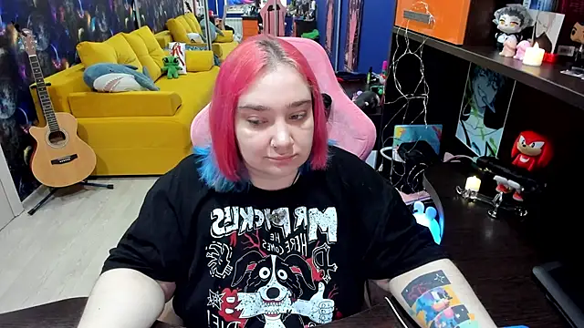 Snapshot of Softie_Sofy chatting on January 2025 02:22:02 AM Softie Sofy online show from January 2025 02:22:02 AM