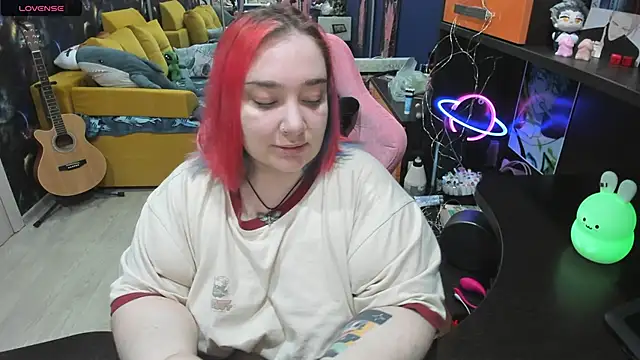 Snapshot of Softie_Sofy chatting on March 2025 03:37:02 AM Softie Sofy online show from March 2025 03:37:02 AM