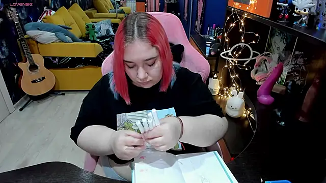 Snapshot of Softie_Sofy chatting on March 2025 09:15:02 AM Softie Sofy online show from March 2025 09:15:02 AM