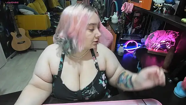 Snapshot of Softie_Sofy chatting on September 2025 01:41:02 AM Softie Sofy online show from September 2025 01:41:02 AM