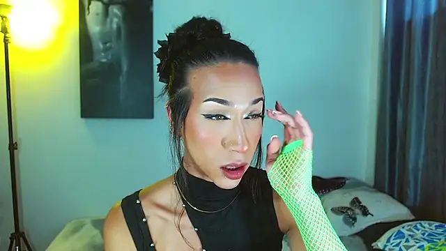 Kenisha Sweet online show from November 2025 04:29:02 PM