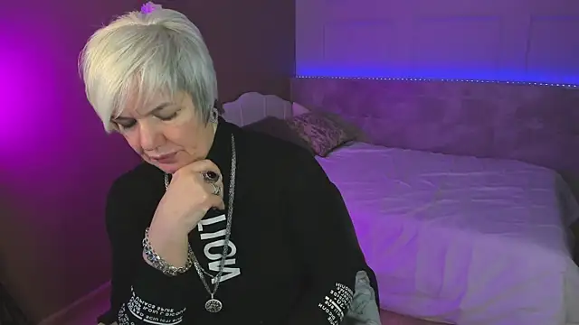 CarmenSoft online show from October 2025 09:04:02 PM