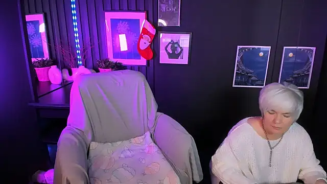 CarmenSoft online show from January 2026 08:43:02 PM