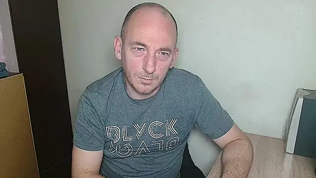 Snapshot of Johan___Barker chatting on February 2026 12:37:01 PM Johan Barker online show from February 2026 12:37:01 PM