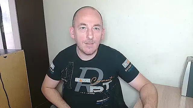 Snapshot of Johan___Barker chatting on February 2026 11:37:02 AM Johan Barker online show from February 2026 11:37:02 AM