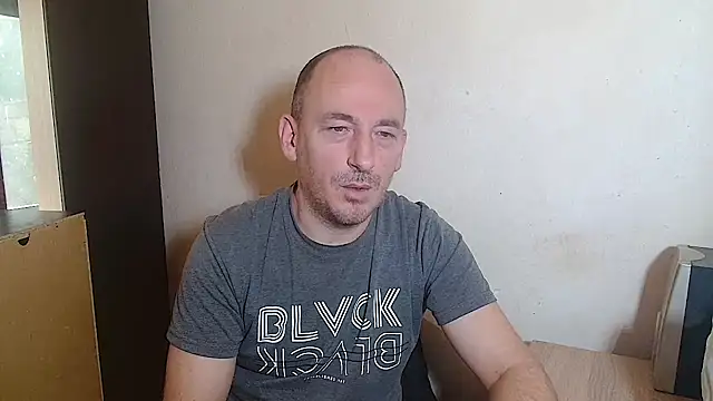 Snapshot of Johan___Barker chatting on February 2026 12:12:01 PM Johan Barker online show from February 2026 12:12:01 PM