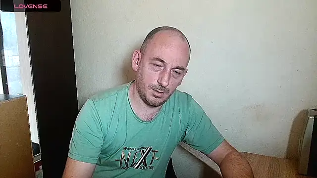 Snapshot of Johan___Barker chatting on February 2026 12:59:02 PM Johan Barker online show from February 2026 12:59:02 PM