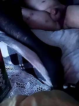 Snapshot of NylonBooyy chatting on November 2025 12:32:01 AM NylonBooyy online show from November 2025 12:32:01 AM