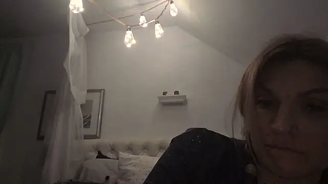 MaddisonX online show from March 2026 05:20:02 AM