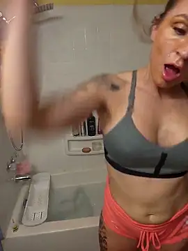 MaddisonX online show from May 2026 07:04:02 AM