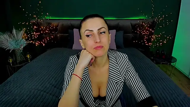 Rebecca Diamond online show from March 2025 03:53:02 PM