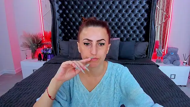 Snapshot of Rebecca_Diamond chatting on May 2026 05:12:01 AM Rebecca Diamond online show from May 2026 05:12:01 AM