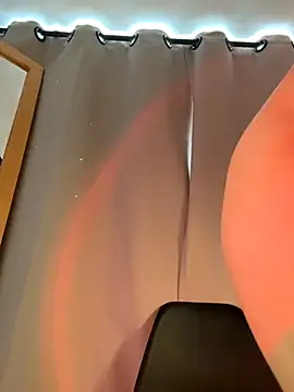 curchez  online show from November 2025 03:56:02 PM