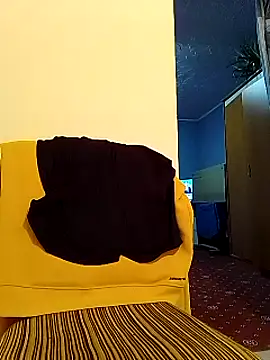 Rolandxxxr online show from February 2025 11:09:01 PM