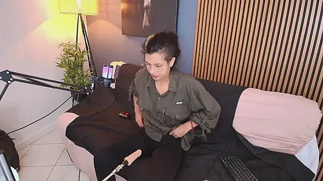 Andy  Nova online show from March 2026 04:40:02 AM