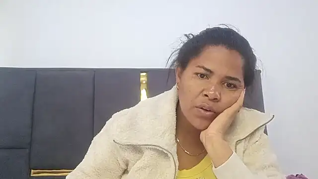 aleixane online show from April 2026 06:49:01 AM