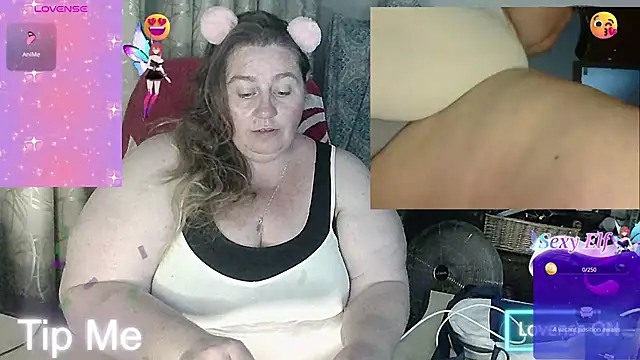 Iceprincess2bad4u online show from January 2025 05:32:01 PM