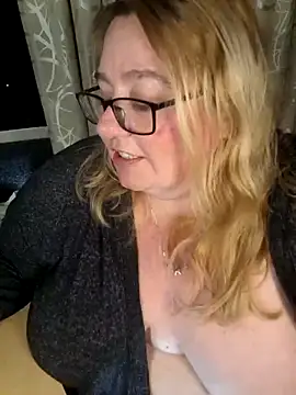 Iceprincess2bad4u online show from March 2026 05:37:02 PM