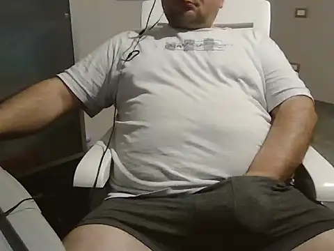 iron boy80 online show from February 2025 10:05:01 AM