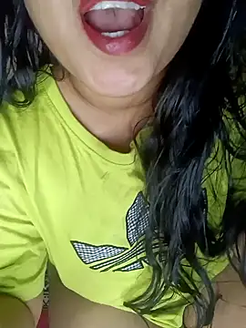 Sweet-Berry online show from January 2025 09:40:02 PM