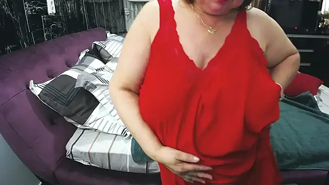 Snapshot of SweetMommaX chatting on June 2026 01:04:01 PM SweetMommaX online show from June 2026 01:04:01 PM