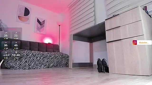 Miabelier online show from November 2025 11:58:02 PM