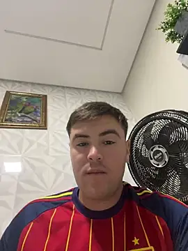 Snapshot of urielpereira chatting on June 2026 01:06:01 AM urielpereira online show from June 2026 01:06:01 AM