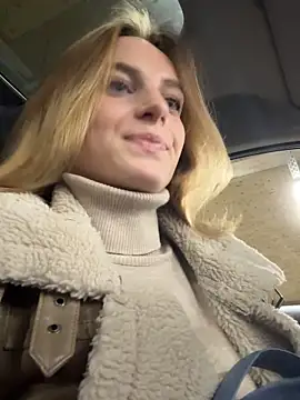 -AngelAri- online show from October 2025 06:04:01 PM