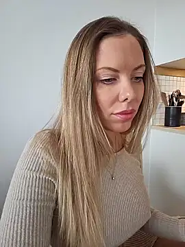 novaforyou1 online show from January 2025 01:25:02 PM