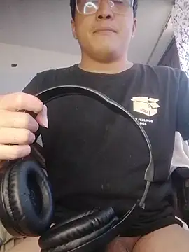 Mghty-cockl88 online show from December 2025 03:39:01 PM