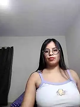 charlotte moineau online show from December 2024 08:53:01 PM