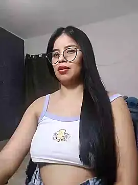 charlotte moineau online show from December 2024 01:29:01 AM