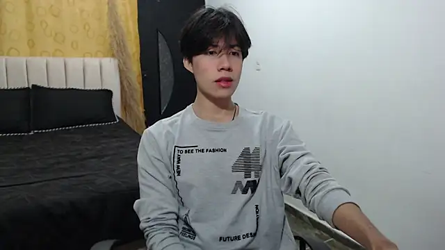 Snapshot of Elio-cam chatting on December 2024 08:30:02 AM Elio-cam online show from December 2024 08:30:02 AM