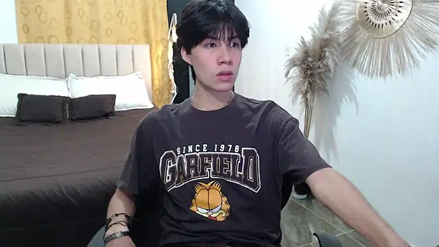 Snapshot of Elio-cam chatting on November 2025 04:33:02 AM Elio-cam online show from November 2025 04:33:02 AM